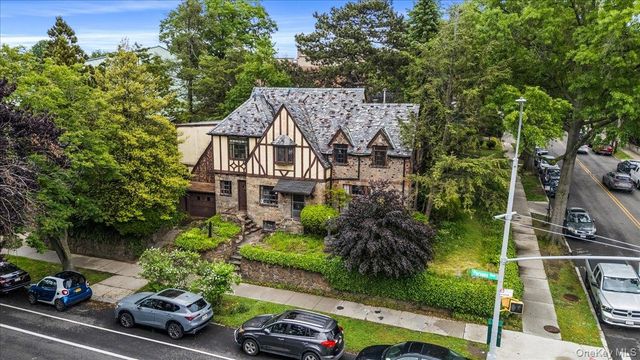 32-29 Parsons Boulevard, Flushing, NY 11354