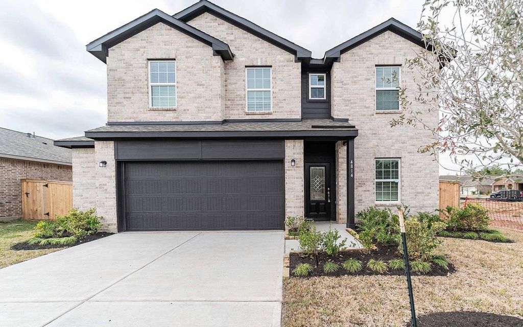 4814 Magnolia Springs Drive, Pearland, TX 77584