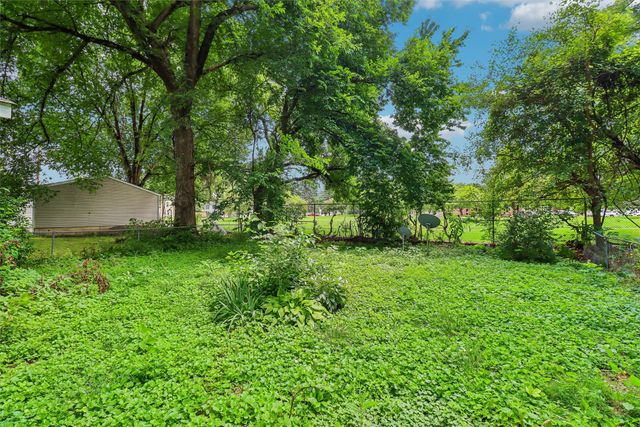 2443 Garfield Avenue, Des Moines, IA 50317