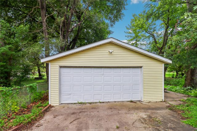 2443 Garfield Avenue, Des Moines, IA 50317