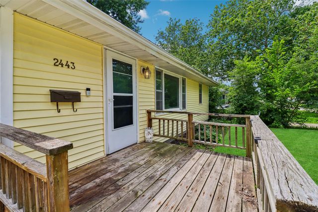 2443 Garfield Avenue, Des Moines, IA 50317