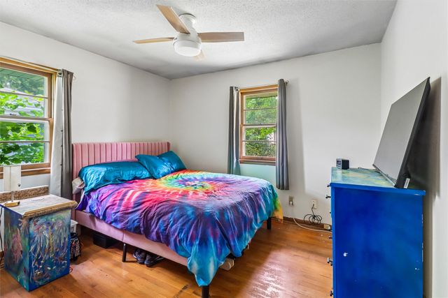 2443 Garfield Avenue, Des Moines, IA 50317