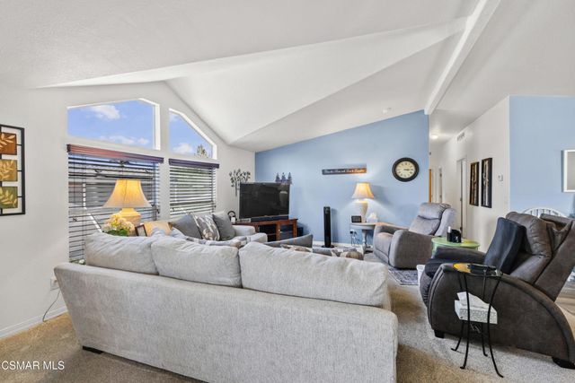 195 Tierra Rejada Road 52, Simi Valley, CA 93065