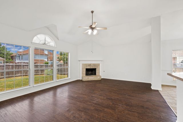 9 Roosevelt Court, Mansfield, TX 76063
