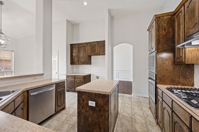 9 Roosevelt Court, Mansfield, TX 76063
