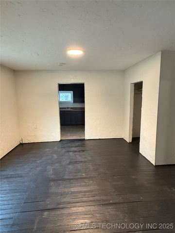 218 D Street SE, Ardmore, OK 73401