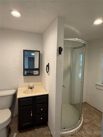 218 D Street SE, Ardmore, OK 73401