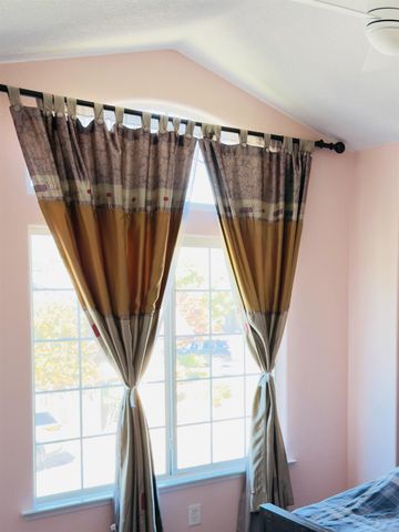 1555 E Emerald Avenue, Fresno, CA 93720