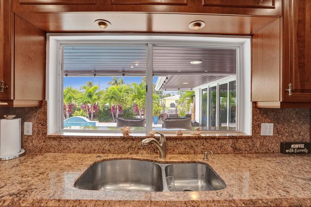 411 SW 18th Court, Pompano Beach, FL 33060