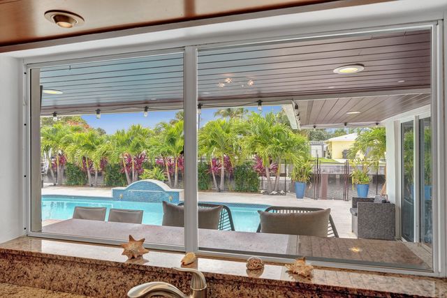 411 SW 18th Court, Pompano Beach, FL 33060