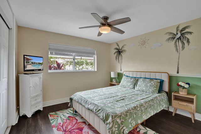 411 SW 18th Court, Pompano Beach, FL 33060