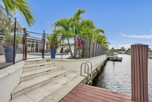 411 SW 18th Court, Pompano Beach, FL 33060