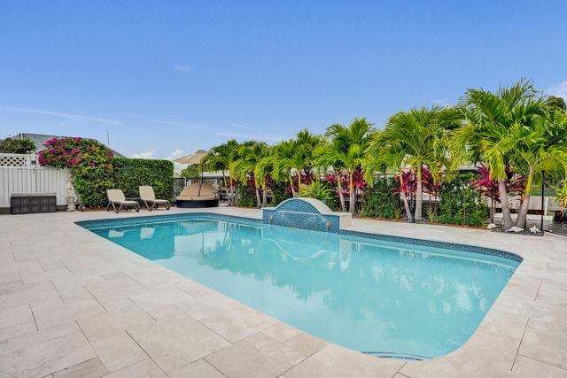 411 SW 18th Court, Pompano Beach, FL 33060