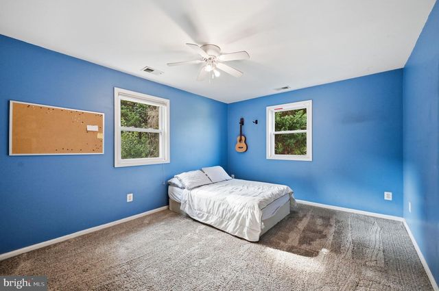 7730 LEONARD DR, Falls Church, VA 22043