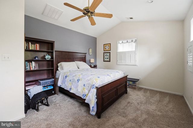 7730 LEONARD DR, Falls Church, VA 22043