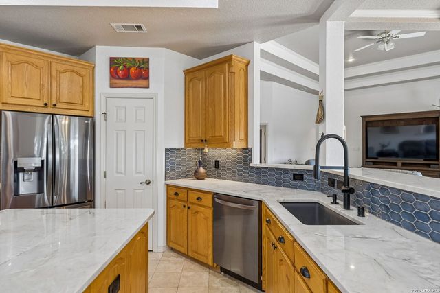 192 Windmill Way, Spring Branch, TX 78070