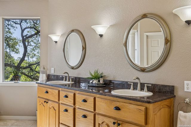 192 Windmill Way, Spring Branch, TX 78070