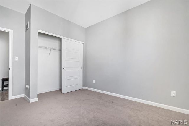 533 Ryehill Drive, St Peters, MO 63376