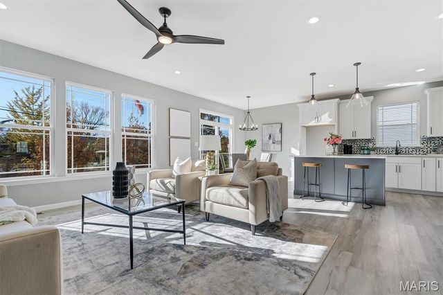 533 Ryehill Drive, St Peters, MO 63376