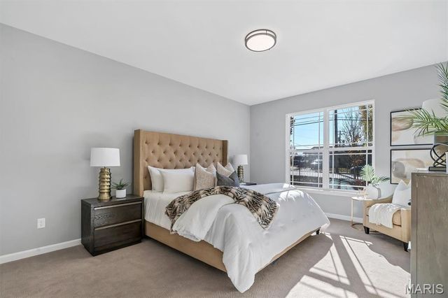 533 Ryehill Drive, St Peters, MO 63376