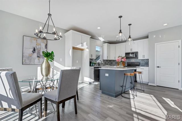 533 Ryehill Drive, St Peters, MO 63376