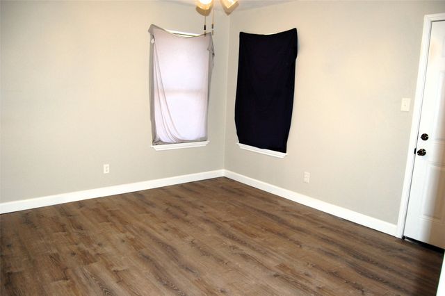 1325 2nd Street, Graham, TX 76450