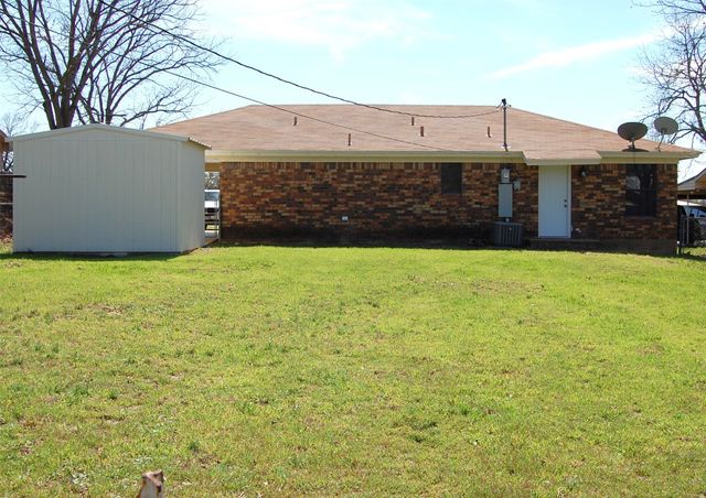 1325 2nd Street, Graham, TX 76450
