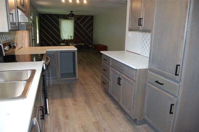 1325 2nd Street, Graham, TX 76450