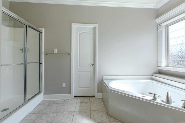 3211 Moonlighting Place Drive, Bryant, AR 72022