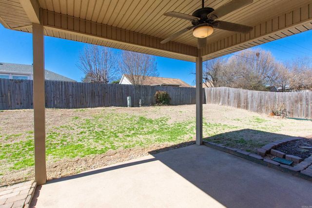3211 Moonlighting Place Drive, Bryant, AR 72022