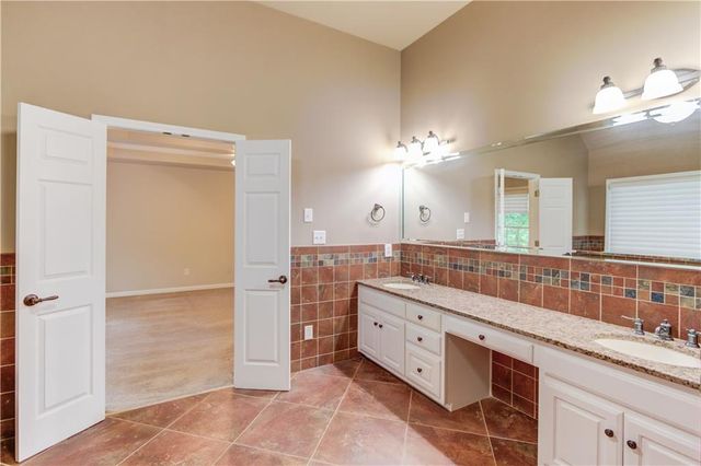 3445 Lake Seminole Drive, Buford, GA 30519