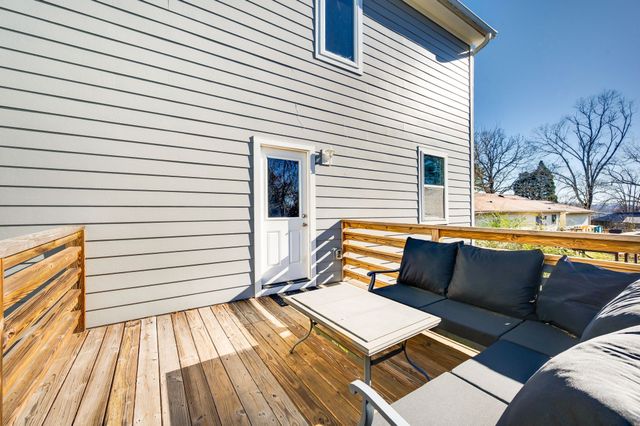 114 N Poole St Apt A, Ashland City, TN 37015