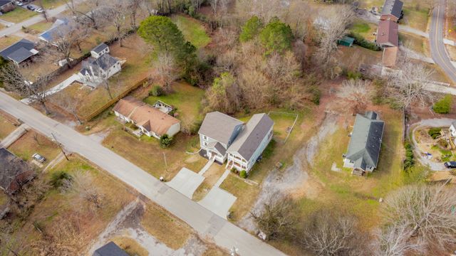 114 N Poole St Apt A, Ashland City, TN 37015