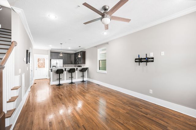 114 N Poole St Apt A, Ashland City, TN 37015