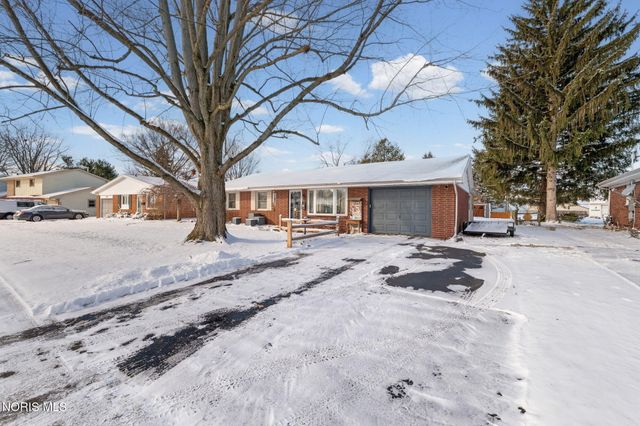 1820 Gayle Lane, Findlay, OH 45840