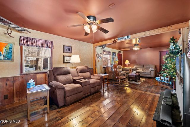 1820 Gayle Lane, Findlay, OH 45840