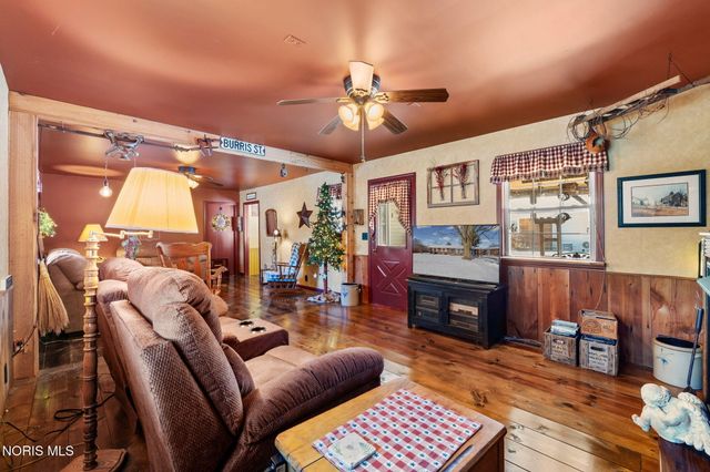 1820 Gayle Lane, Findlay, OH 45840