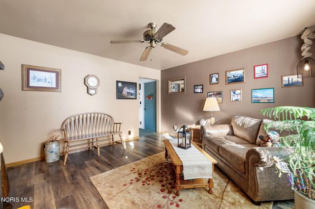 1820 Gayle Lane, Findlay, OH 45840