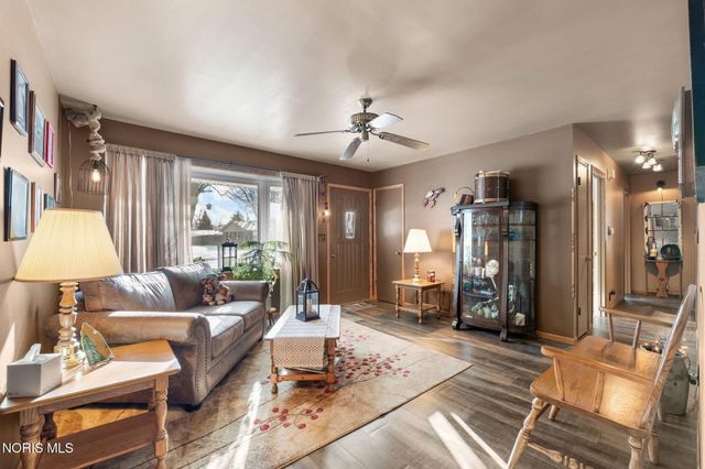 1820 Gayle Lane, Findlay, OH 45840