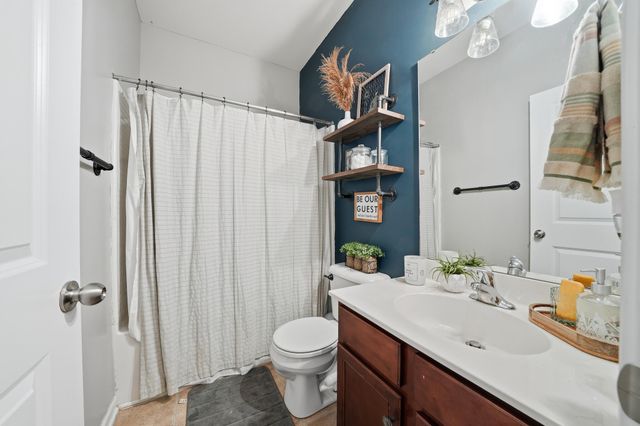 250 Old Carolina Drive, Goose Creek, SC 29445