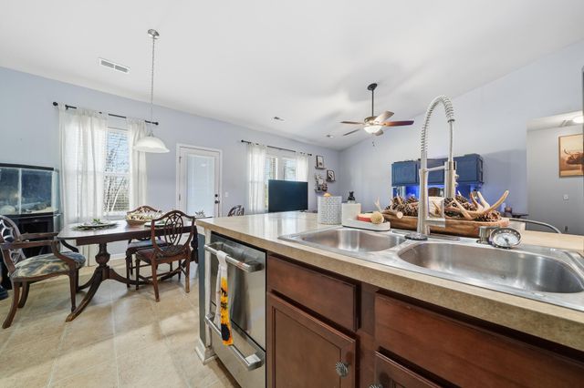 250 Old Carolina Drive, Goose Creek, SC 29445