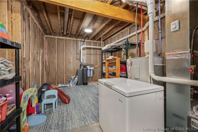 1740 Augusta Parkway, Henryville, IN 47126