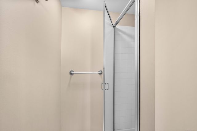 2108 Monarch Drive, Shelby Twp, MI 48316