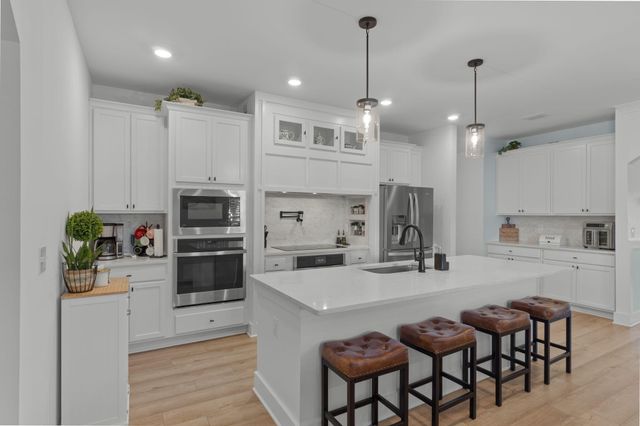 136 Hibernate Way, Freeport, FL 32439