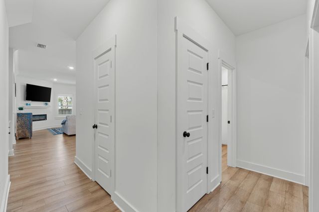 136 Hibernate Way, Freeport, FL 32439