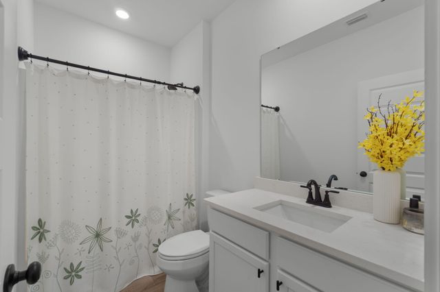 136 Hibernate Way, Freeport, FL 32439