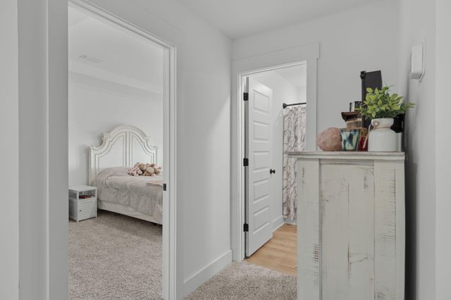 136 Hibernate Way, Freeport, FL 32439