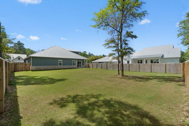 136 Hibernate Way, Freeport, FL 32439
