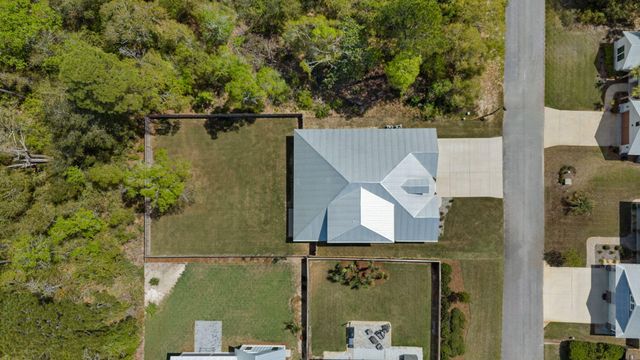 136 Hibernate Way, Freeport, FL 32439