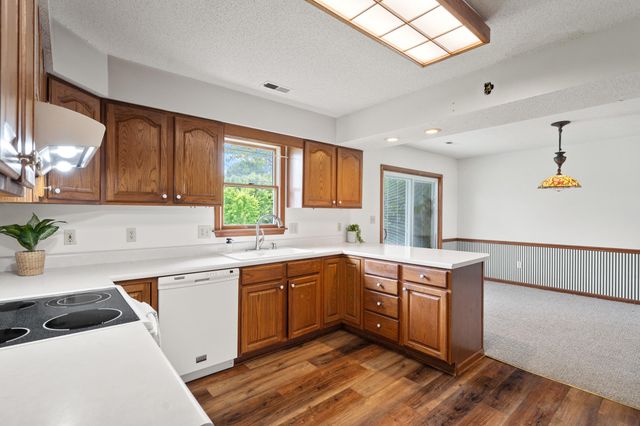 3151 N LAKE OF THE WOODS RD, Columbia, MO 65202